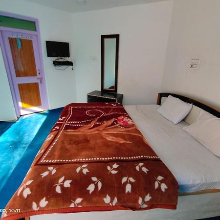 Hotel D Indian Kargil Bagian luar foto