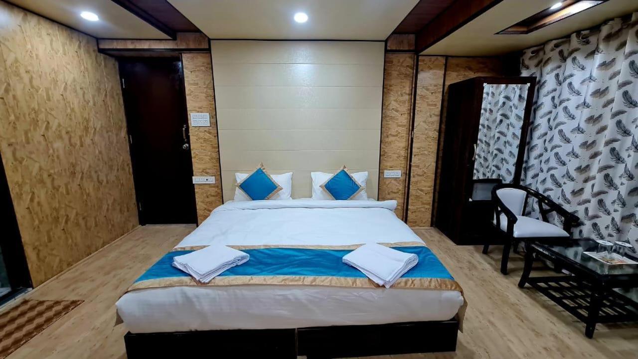 Hotel D Indian Kargil Bagian luar foto