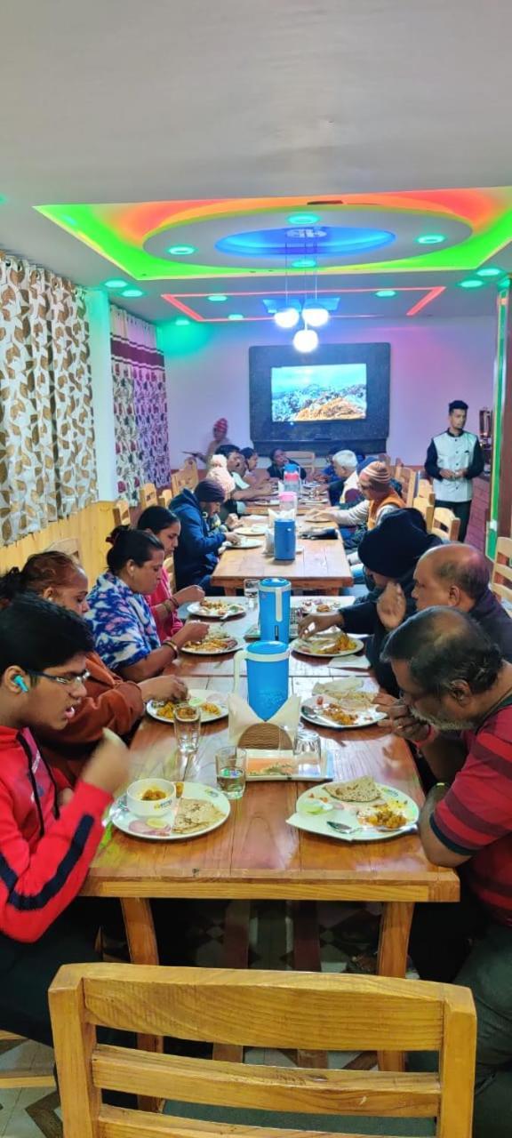 Hotel D Indian Kargil Bagian luar foto