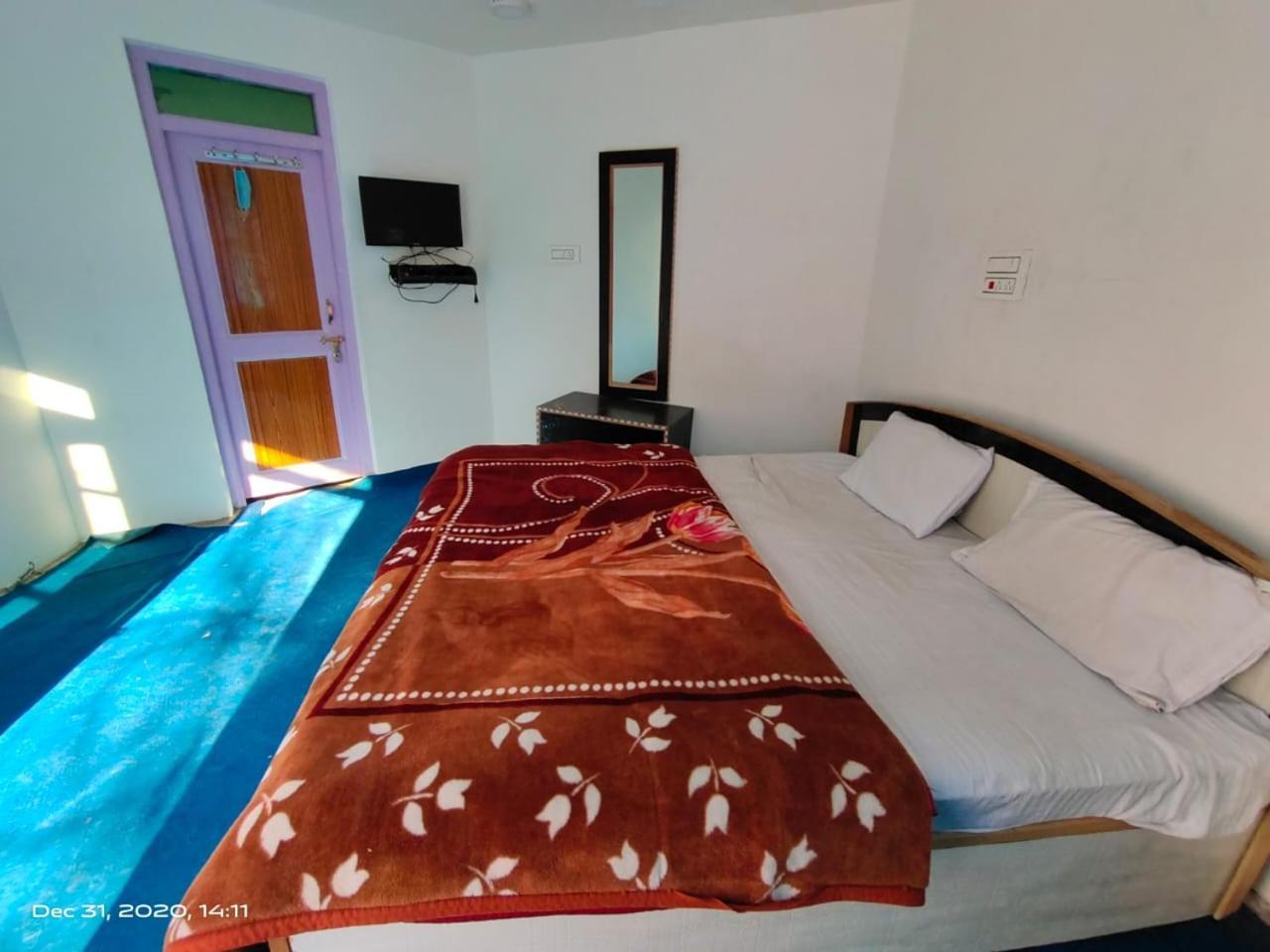 Hotel D Indian Kargil Bagian luar foto